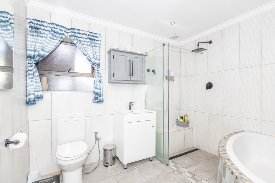 2 Bedroom Property for Sale in Zoo Park Western Cape